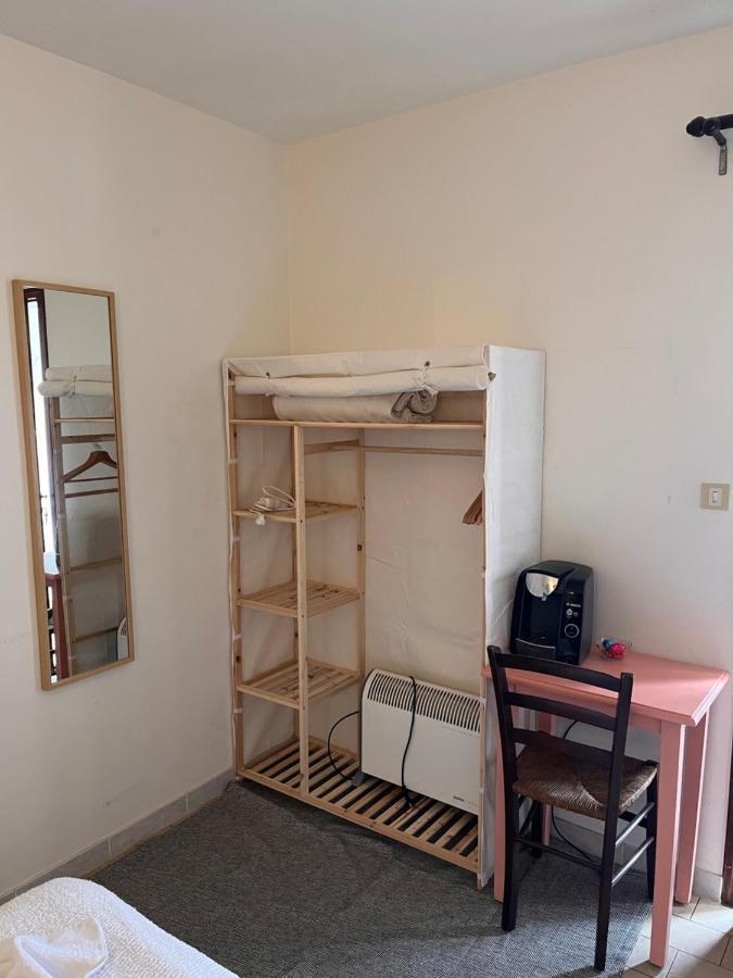 Bed and Breakfast Les Saladelles Сент-Мари-де-ла-Мер Экстерьер фото