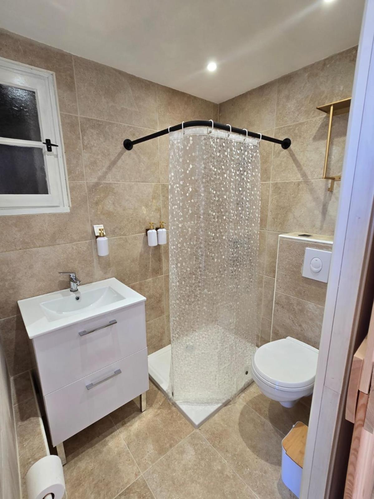 Bed and Breakfast Les Saladelles Сент-Мари-де-ла-Мер Экстерьер фото